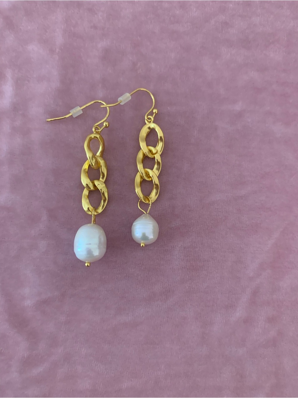 Gold Chain Link Pearl Drop Earrings - Unbranded asymmetrical pearl sizes  unique